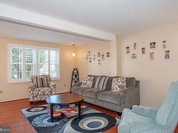 3rd image of 5203 Saint Genevieve Pl