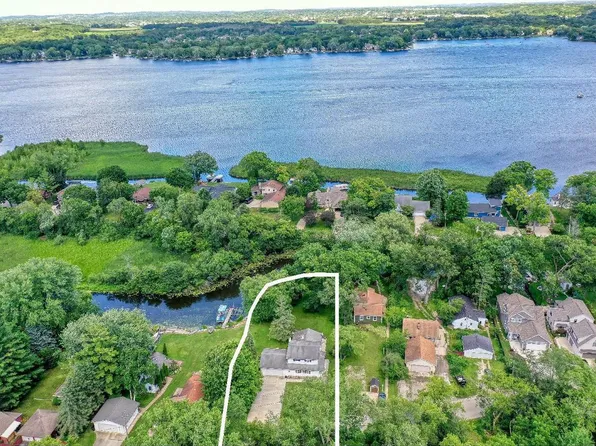 2718 Nagawicka AVENUE, Delafield, WI 53018