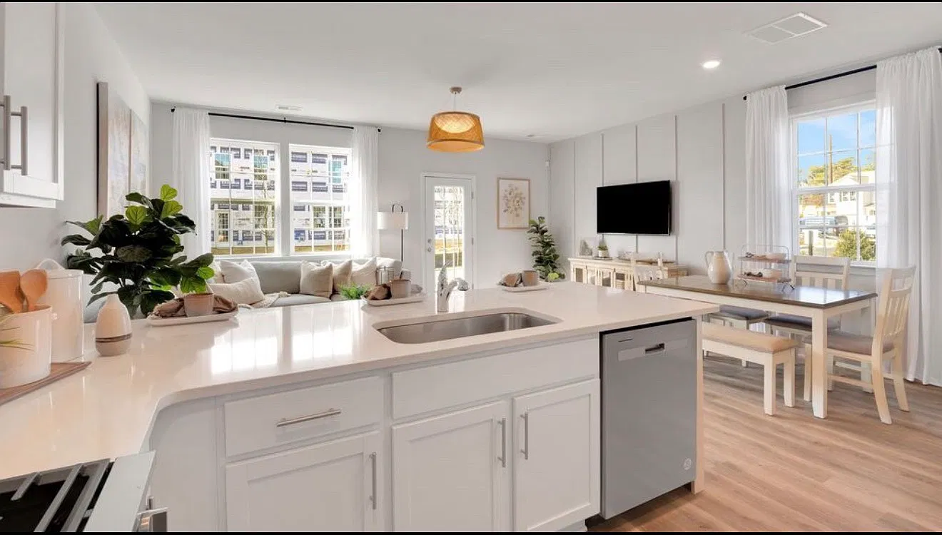 3 bed, 2.5 bath, 1500 sqft, $2,800 — Photo 4