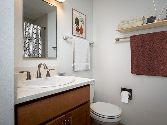 2nd image of 5131 SW 38th Pl #28
