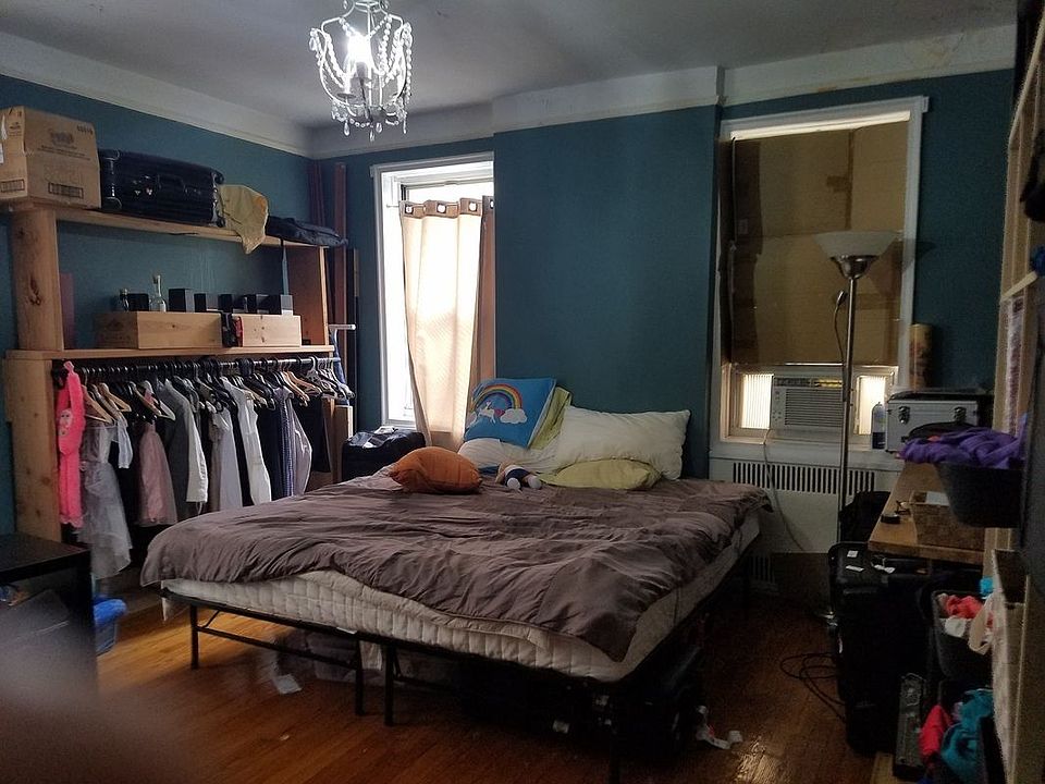 1st image of 4115 45th St APT 4M