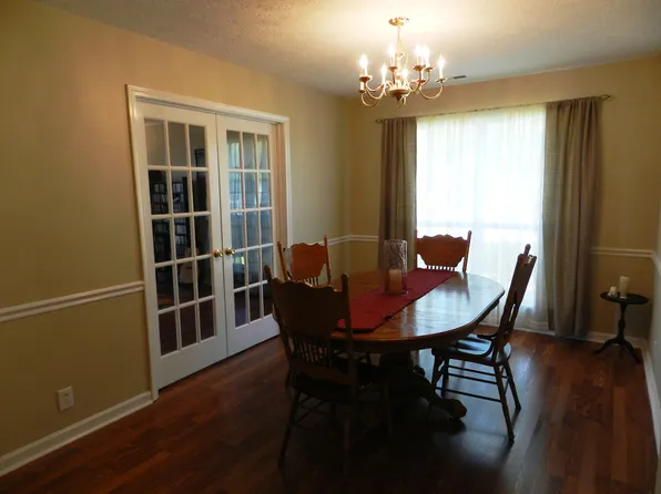 108 East Dr, Hendersonville, TN 37075