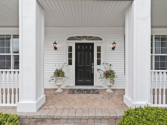 2nd image of 1540 Greystone Dr