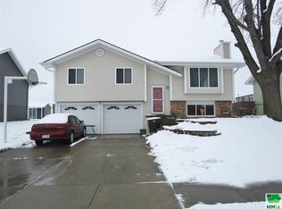 3632 Oak St, South Sioux City, NE 68776