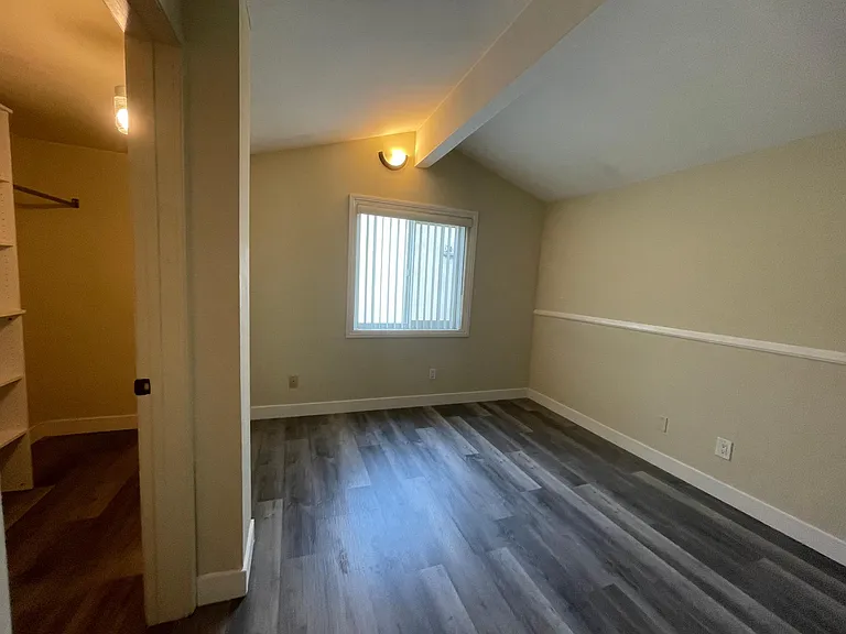 5251 Willowcrest Ave #5 — Photo 24