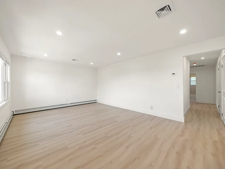 432 Oak St #2 — Photo 9