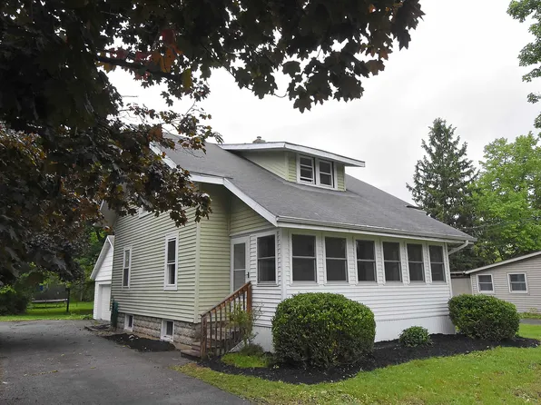 1602 Etna Ave, Huntington, IN 46750