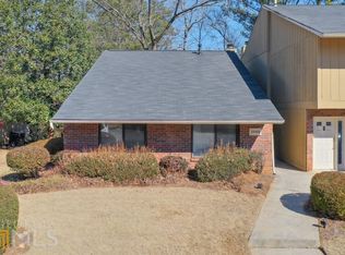 2082 Powers Ferry Trce SE, Marietta, GA 30067