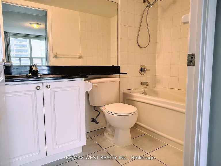 1 Elm Dr W #1301 — Photo 8