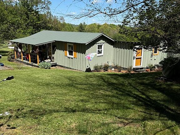3rd image of 1523 Coxs Chapel Rd