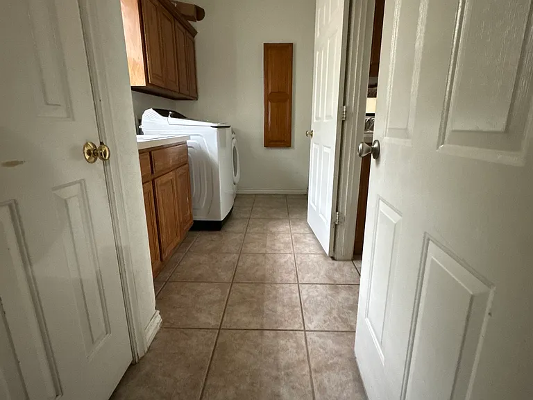 16721 Farmington Way — Photo 19