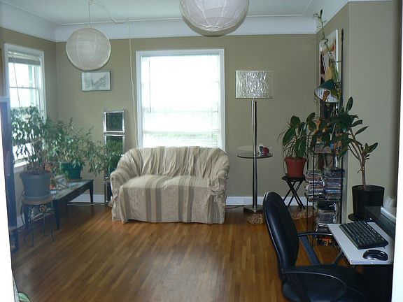 5th image of 3115 42nd Ave S