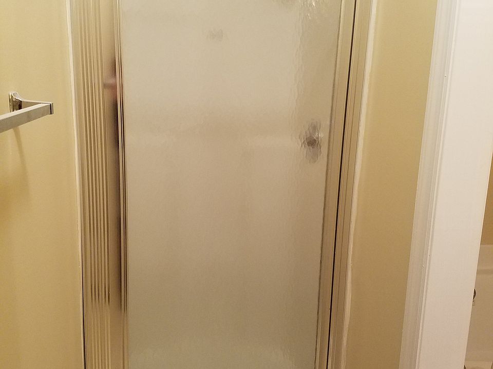 2nd image of 548 Hogue Ave #548