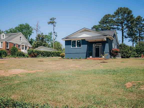 2nd image of 2327 Woodbine Road