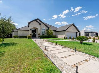 1208 Travis St, Mission, TX 78572