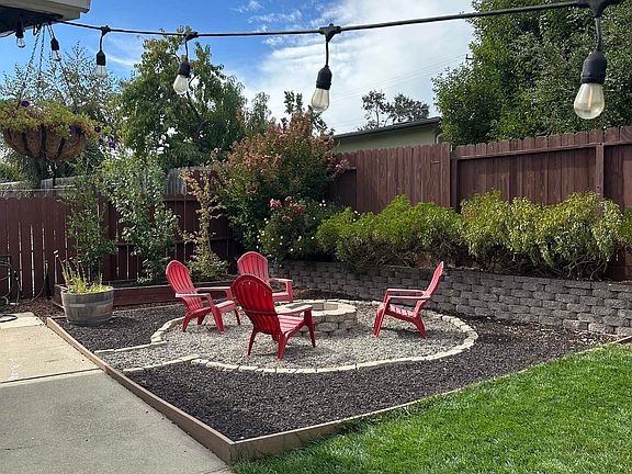 5th image of 1208 Raymond Dr