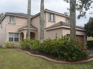 1879 Aspen Ln, Weston, FL 33327