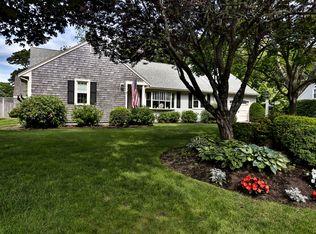 17 Sea Meadow Cir, Centerville, MA 02632