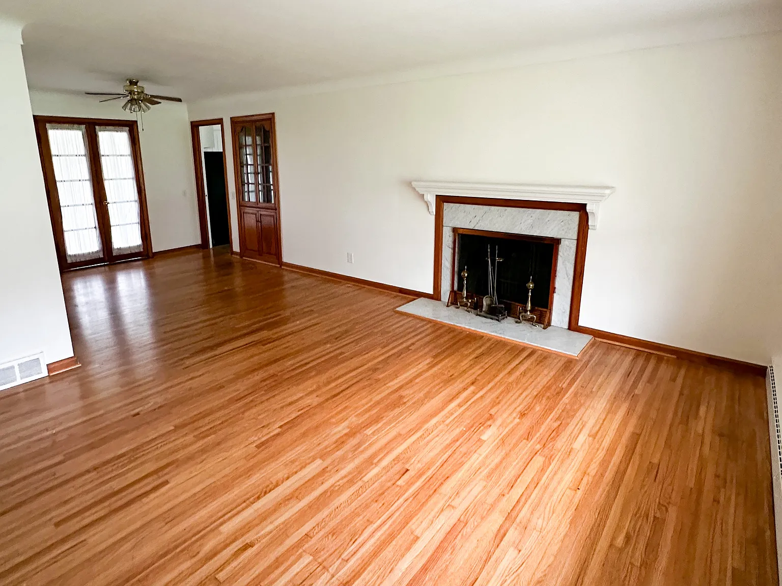 Sandalwood Dr, Toledo — Photo 3