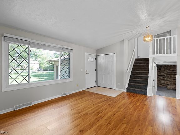 4th image of 6720 Brookside Rd