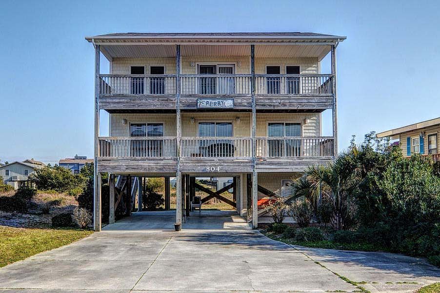 1st image of 804 S Topsail Dr