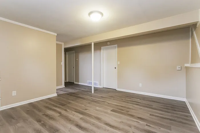 2226 Bernie Dr — Photo 2