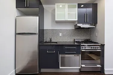 Rented by R New York