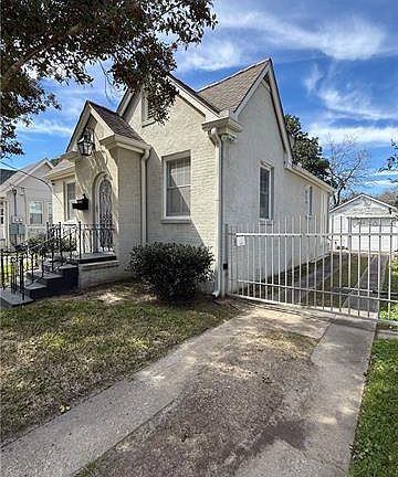 2nd image of 49 Metairie Ct