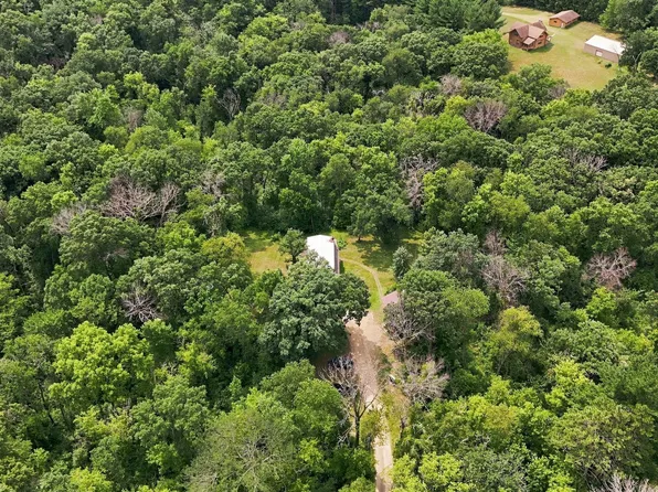 1174 McKinley Dr, Hudson, WI 54016