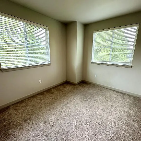 Oregon St Townhomes — Photo 14
