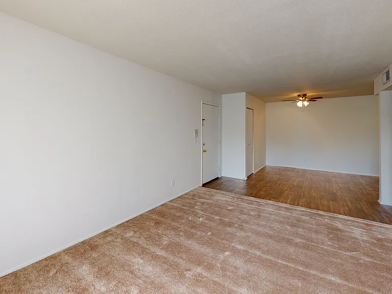 Ravine Apartments — Photo 24