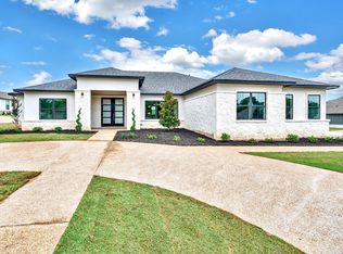 236 Fox Run Ln, Waco, TX 76706