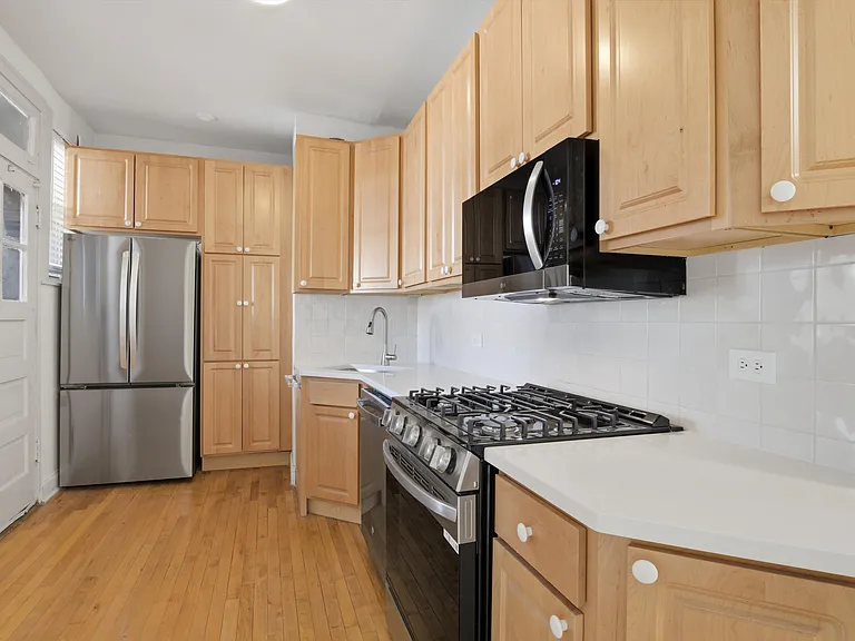 2101 N Mozart St #3 — Photo 4