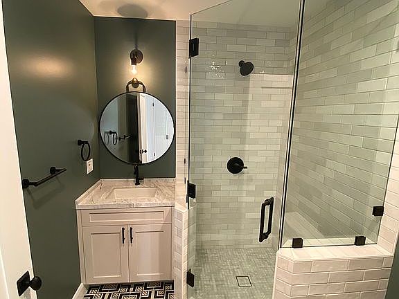 5th image of 1301 N Ogden Dr
