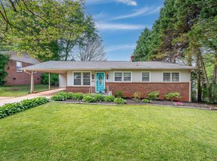 207 Orchid Dr, Greenville, SC 29617