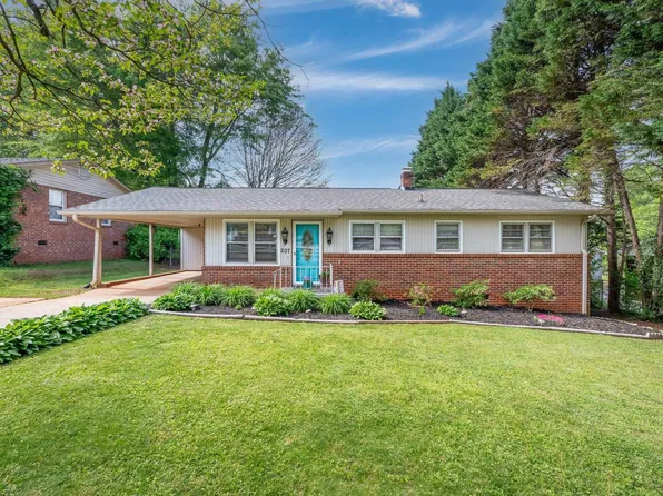 207 Orchid Dr, Greenville, SC 29617