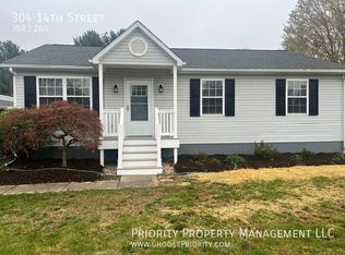 304 14th St, Grottoes, VA 24441
