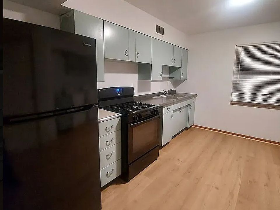 1st image of 10503 Parkhurst Dr #4