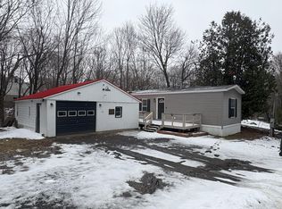 59 Middle St, Gardiner, ME 04345