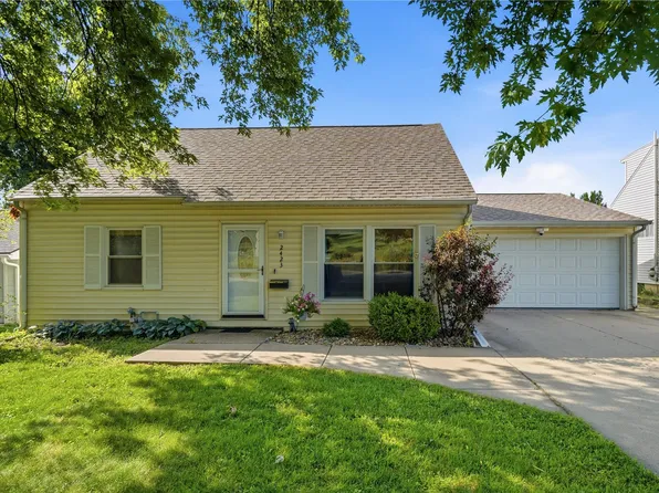 2423 1st Ave SW, Cedar Rapids, IA 52405