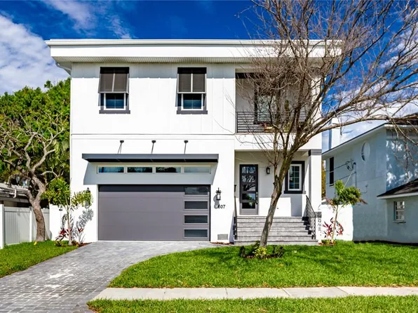3900 Greenwood Dr, Tampa, FL 33611
