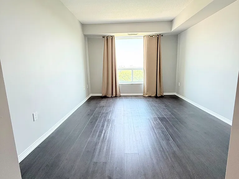 28 Pemberton Ave #1007 — Photo 16