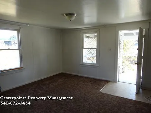 785 Park Hill Ln Photo 1