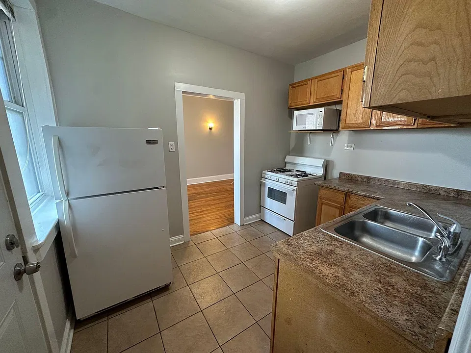 3840 W Palmer St #3F