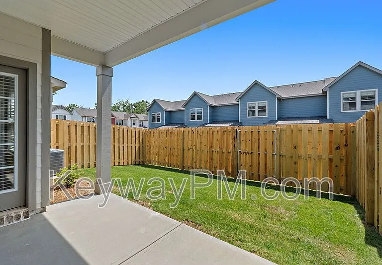 1117 Jolly Ln — Photo 20