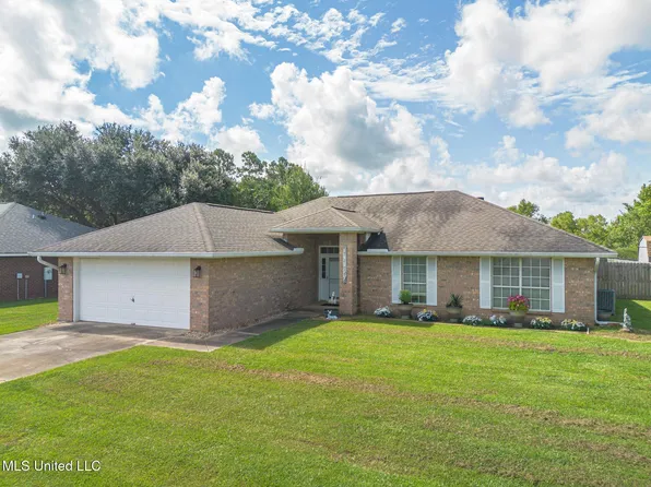 14277 Mosswood Dr, Gulfport, MS 39503