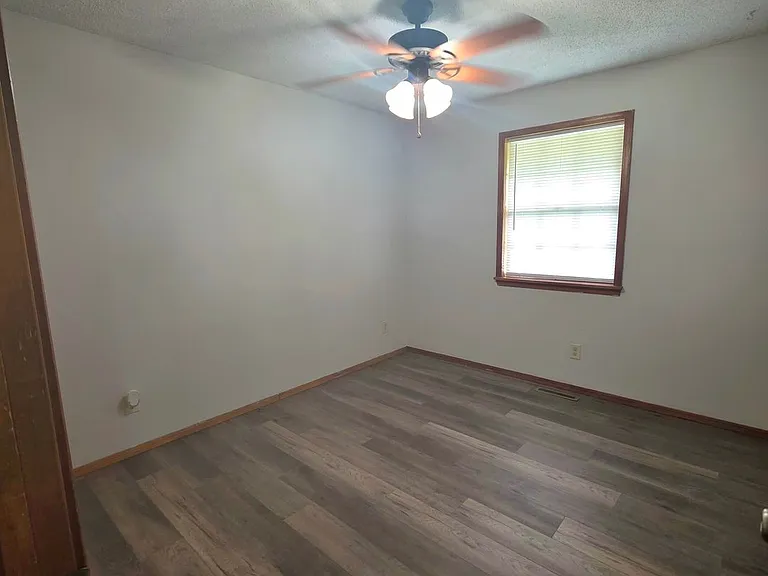 3228 W Village Ln — Photo 16