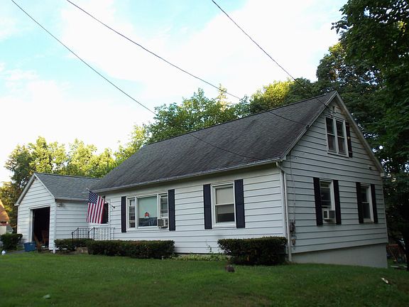2nd image of 16 Hill St