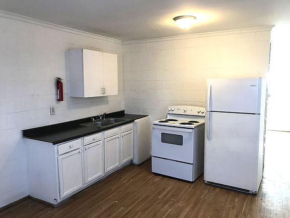 2nd image of 1341 Lewis St APT 2
