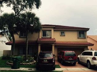 8920 NW 187th St, Hialeah, FL 33018